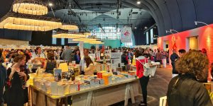 Plongée dans l’univers des salons du livre et festivals littéraires